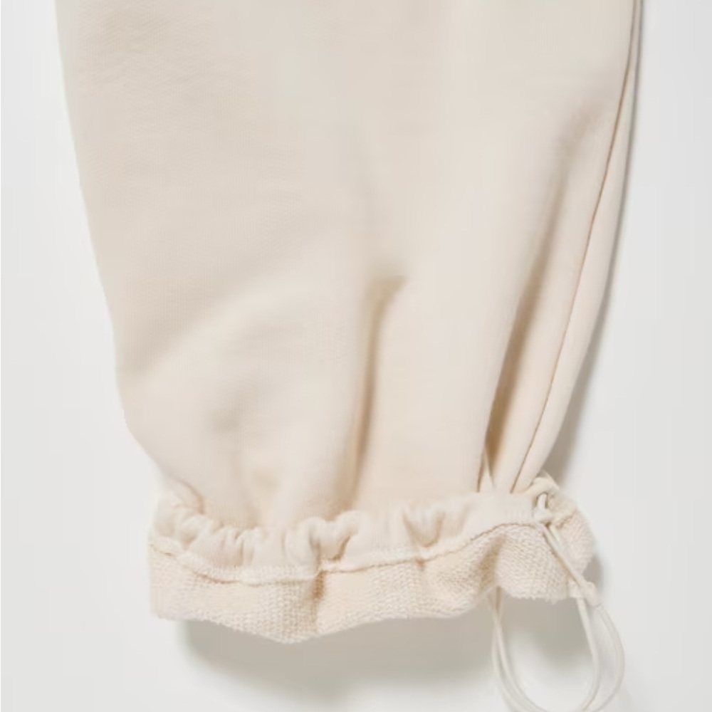 Uniqlo parachute or cargo-style sweat pants - Picture 4 of 4